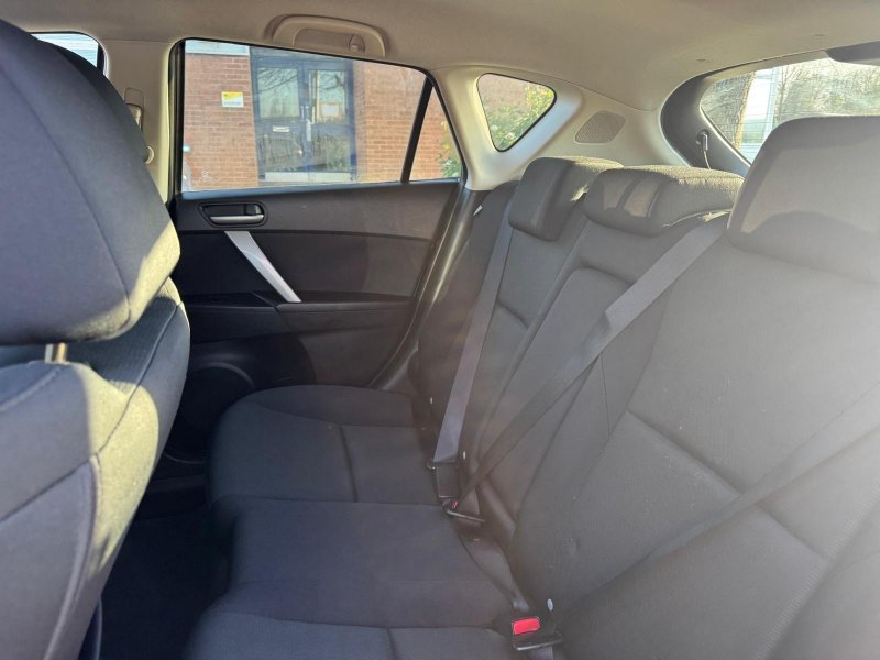 MAZDA MAZDA3