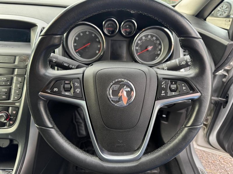 VAUXHALL ASTRA