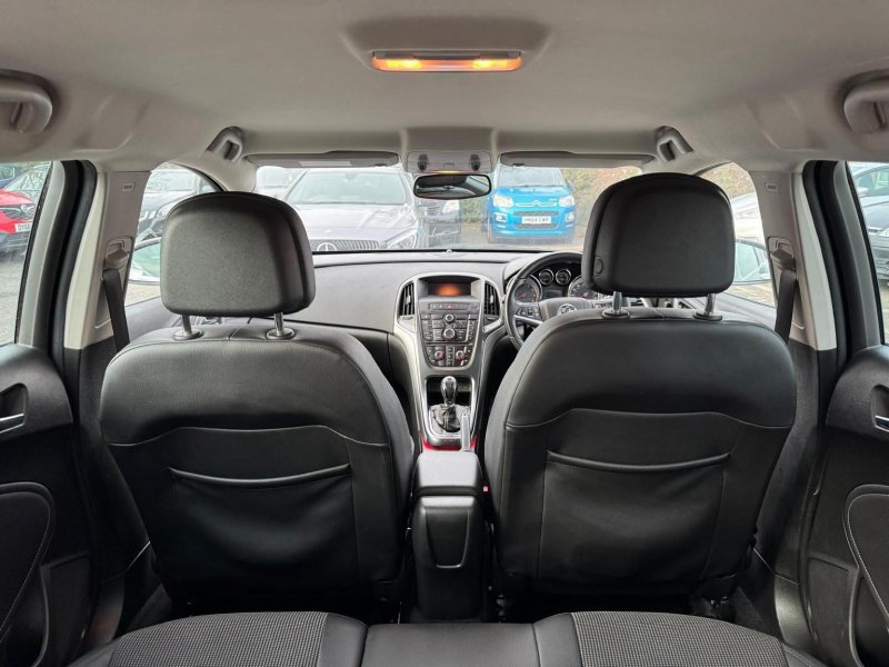 VAUXHALL ASTRA
