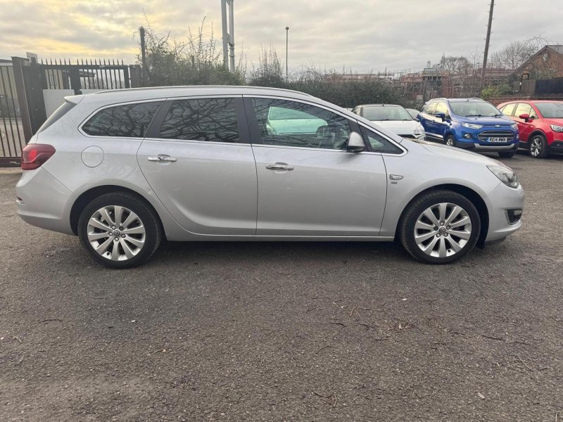 VAUXHALL ASTRA