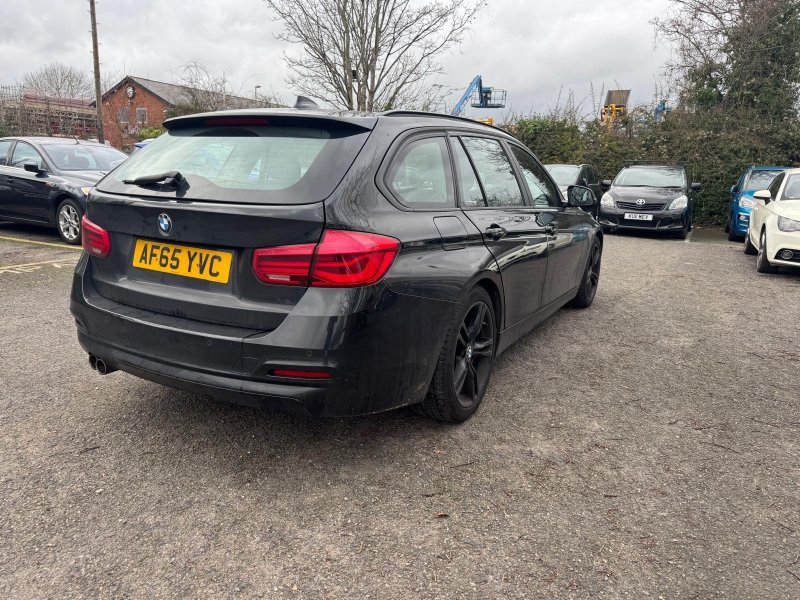 BMW 3 SERIES