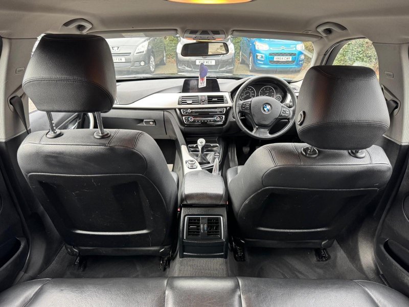 BMW 3 SERIES
