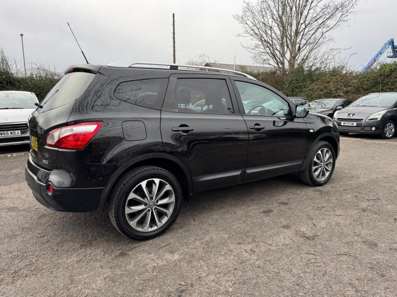 NISSAN QASHQAI+2