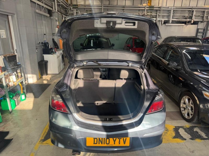 VAUXHALL ASTRA